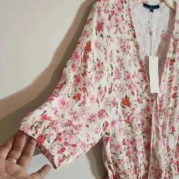 Shore medium floral romper - Picture 4 of 8